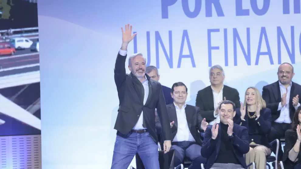 Feijóo clausura el acto de presentación de la ‘Declaración de Zaragoza’ sobre financiación autonómica, cumbre con todos los barones del PP