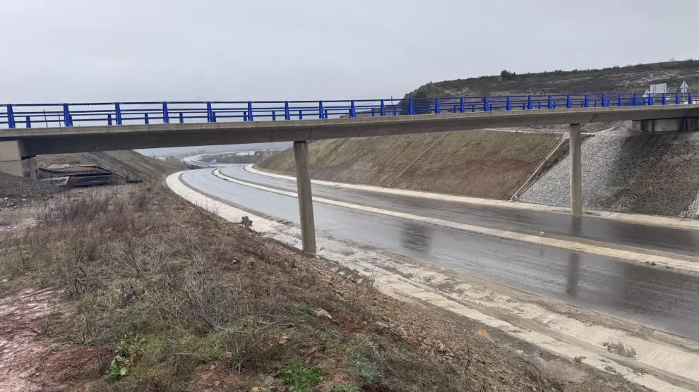 Estado que presentaba este martes el tramo pendiente de la circunvalación de Sabiñánigo.