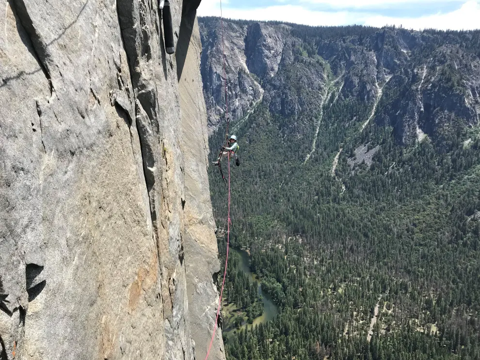 REFILE - CORRECTING TYPO Selah Schneiter, 10, of Colorado, smiles next to a tree after successfully scaling to the top of 'The Nose' on El Capitan, in Yosemite Park, California, U.S., June 12, 2019 in this photo obtained from social media. Schneiter Family via REUTERS ATTENTION EDITORS - THIS IMAGE HAS BEEN SUPPLIED BY A THIRD PARTY. MANDATORY CREDIT. NO RESALES. NO ARCHIVES [[[REUTERS VOCENTO]]]
