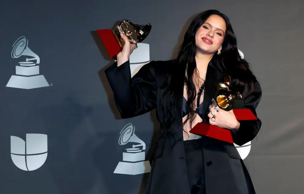 Las Vegas (United States), 15/11/2019.- Rosalia poses in the press room during the 20th annual Latin Grammy Awards ceremony at the MGM Grand Garden Arena in Las Vegas, Nevada, USA, 14 November 2019. The Latin Grammys recognize artistic and/or technical achievement, not sales figures or chart positions, and the winners are determined by the votes of their peers - the qualified voting members of the Latin Recording Academy. (Estados Unidos) EFE/EPA/NINA PROMMER Press Room - 20th Latin Grammy Awards