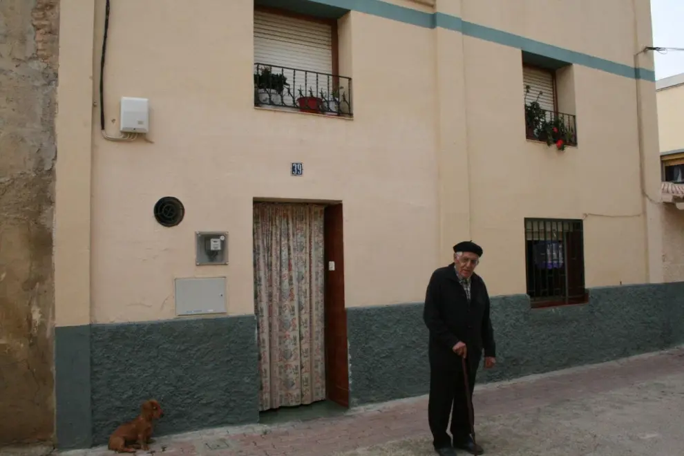 Pascual Fenolle visita su casa en la calle Coroja de Ejea de los Caballeros