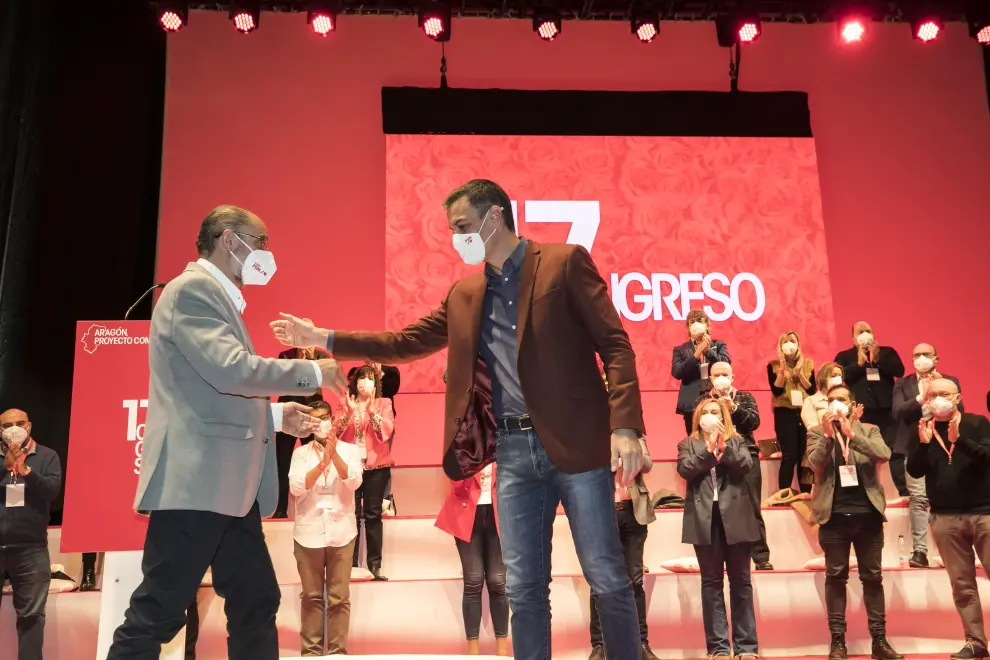 Javier Lambán y Pedro Sánchez en la apertura del congreso regional del PSOE.