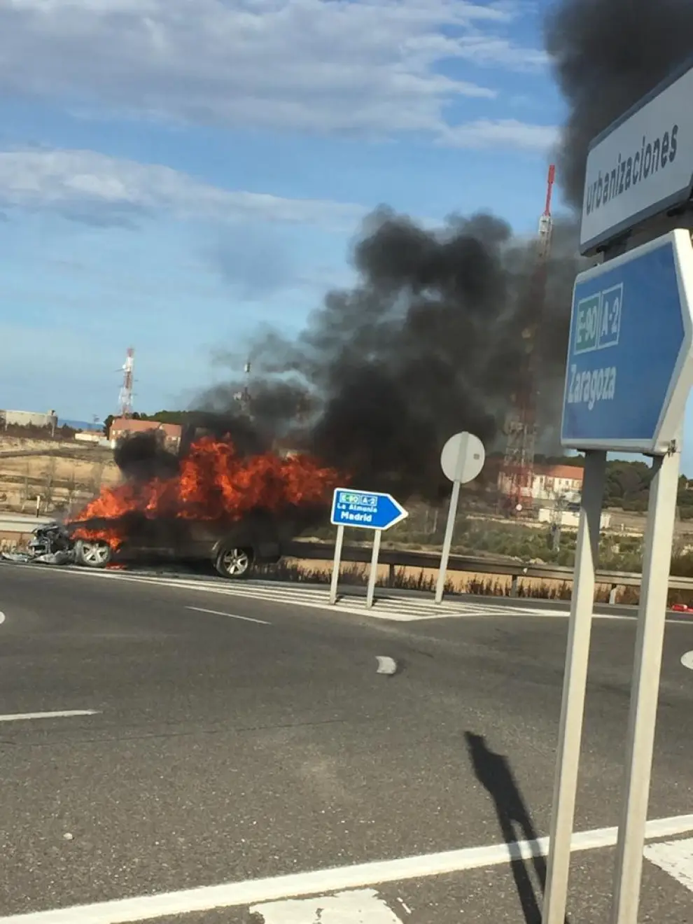 Un coche se ha incendiado a la altura de La Muela.