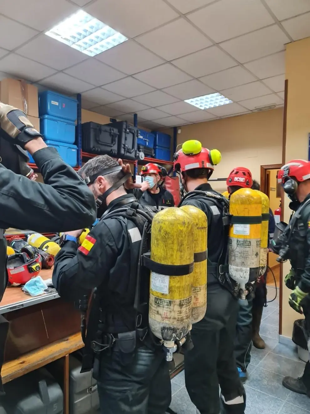 Ejercicios en Asturias de la UME de Zaragoza con la Brigada de Salvamento Minero.