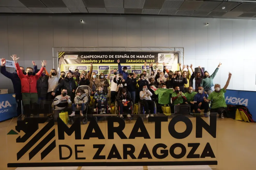 Presentación de los atletas que participarán este domingo en el Maratón de Zaragoza.