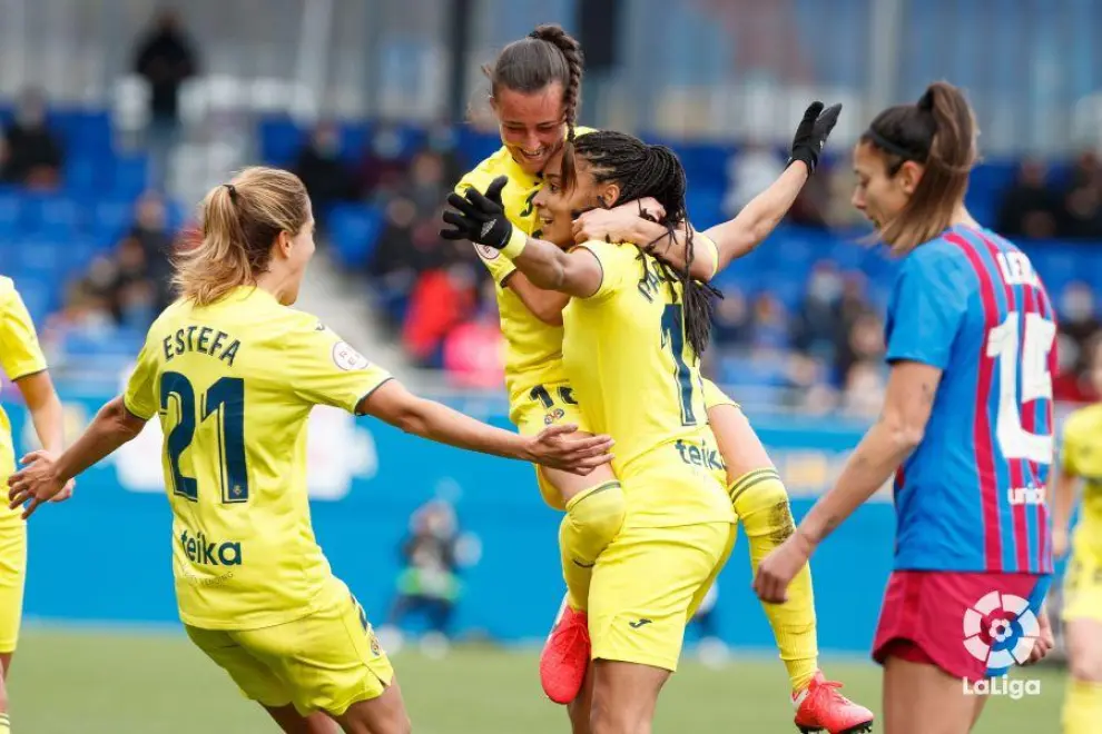 La aragonesa Salma Paralluelo celebra su primer gol en Primera División.