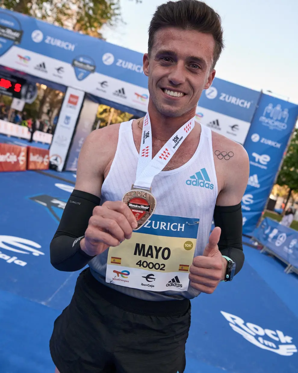 Carlos Mayo, vencedor de la 10K del Zurich Rock & Roll Running Series Madrid