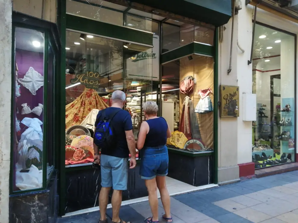 Venta de indumentaria aragonesa en Zaragoza