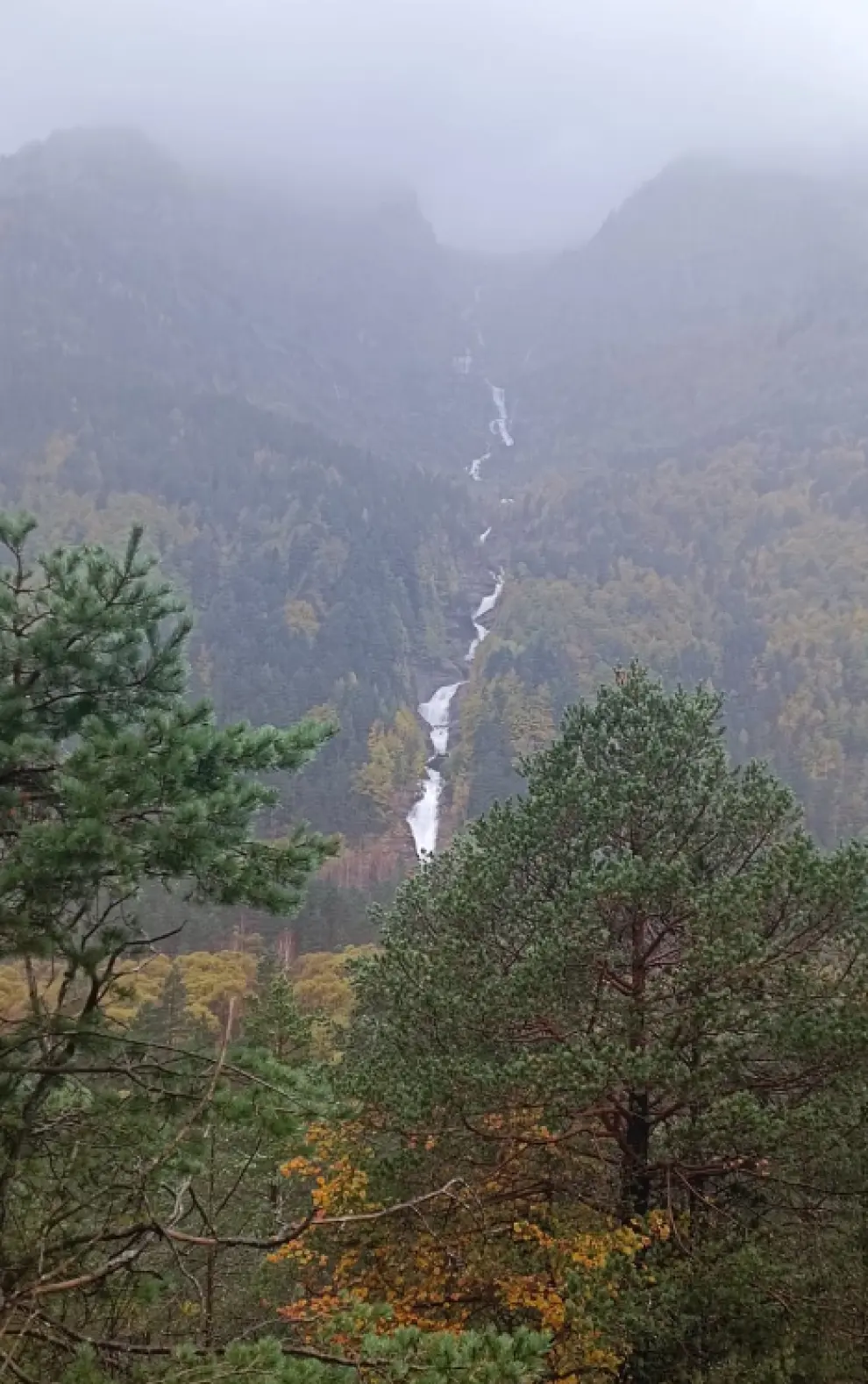 Cascadas en el Valle de Pineta