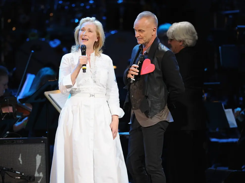 Actores de la talla de Meryl Streep y cantantes como Sting o Elton John participaron ayer en el concierto que la fundación The Rainforest organizó en el Carnegie Hall de Nueva York. Un evento que sirvió para recoger fondos en la lucha contra el cambio climático y los efectos de la deforestación.