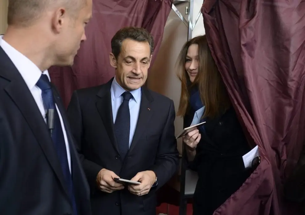 Nicolas Sarkozy, junto a su esposa, Carla Bruni.