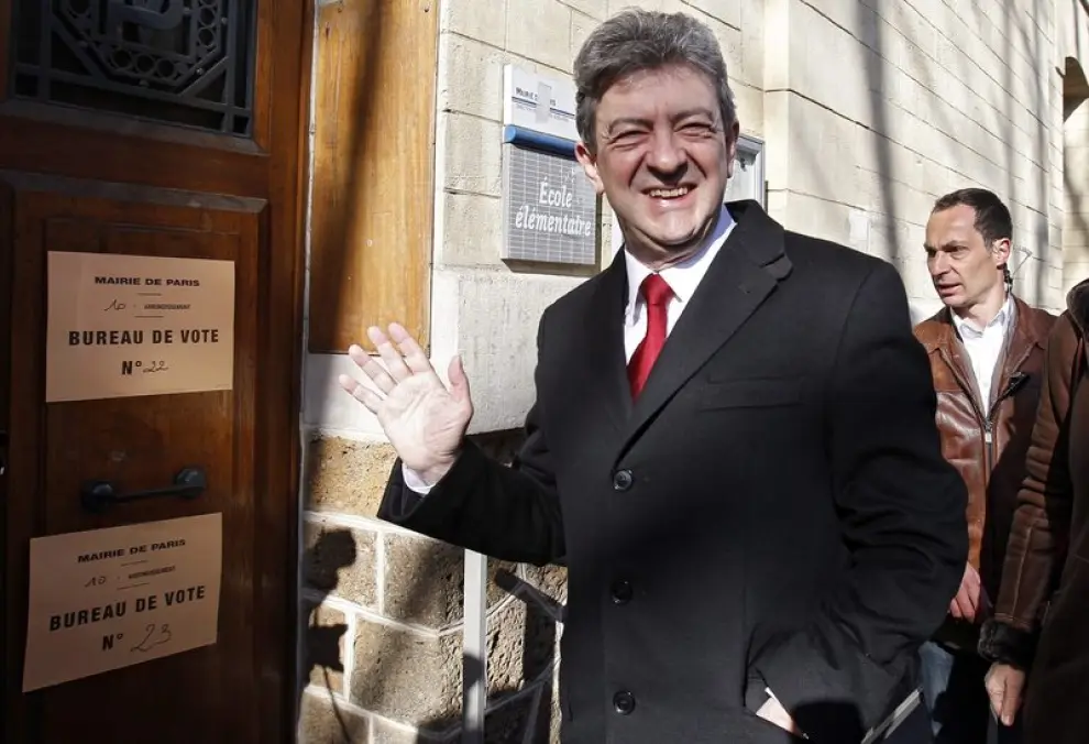 Jean Luc Melenchon vota en París