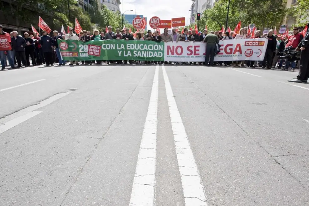 La Plataforma Social en Defensa del Estado de Bienestar y los Servicios Públicos ha celebrado manifestaciones en varias ciudades, entre ellas las tres capitales aragonesas.