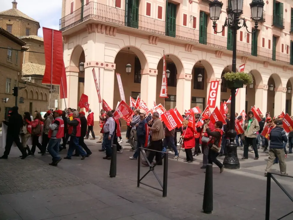La manifestación llega hasta la plaza de Luis López Allué