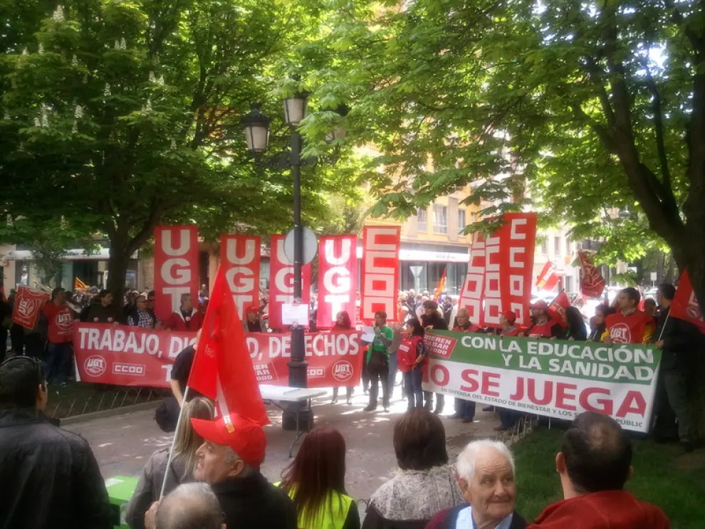 Fin de la manifestación de Huesca, en la plaza de Cervantes