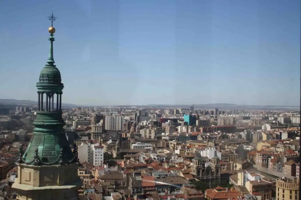 Vistas de la ciudad desde el ascensor del Pilar