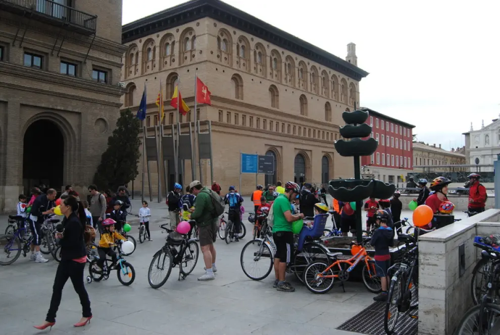 Bicicletada Infantil, una marcha ciclista  y la gran fiesta anual del Parque del Agua, en un fin de semana lleno e actividades