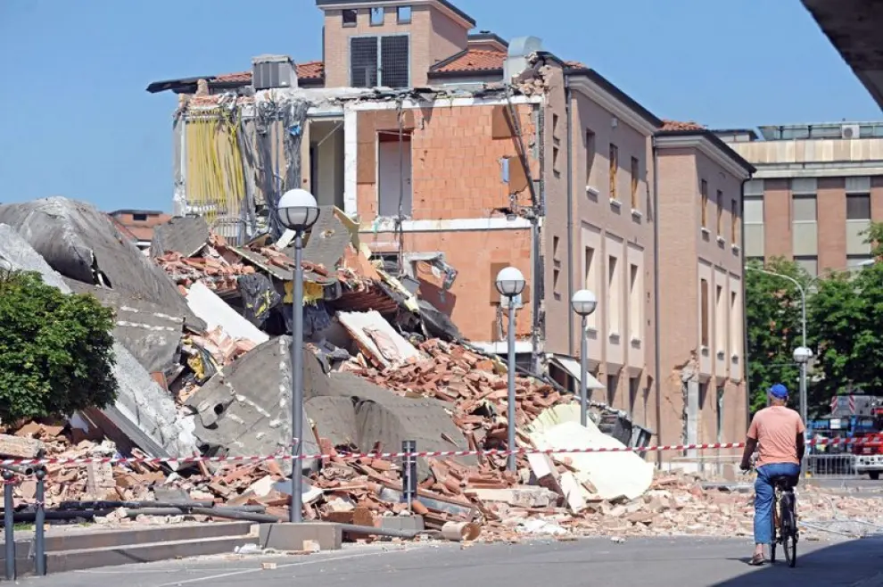 Al menos 13 personas han muerto y hay varios desaparecidos por el terremoto que sacudió hoy la región de Emilia Romagn.