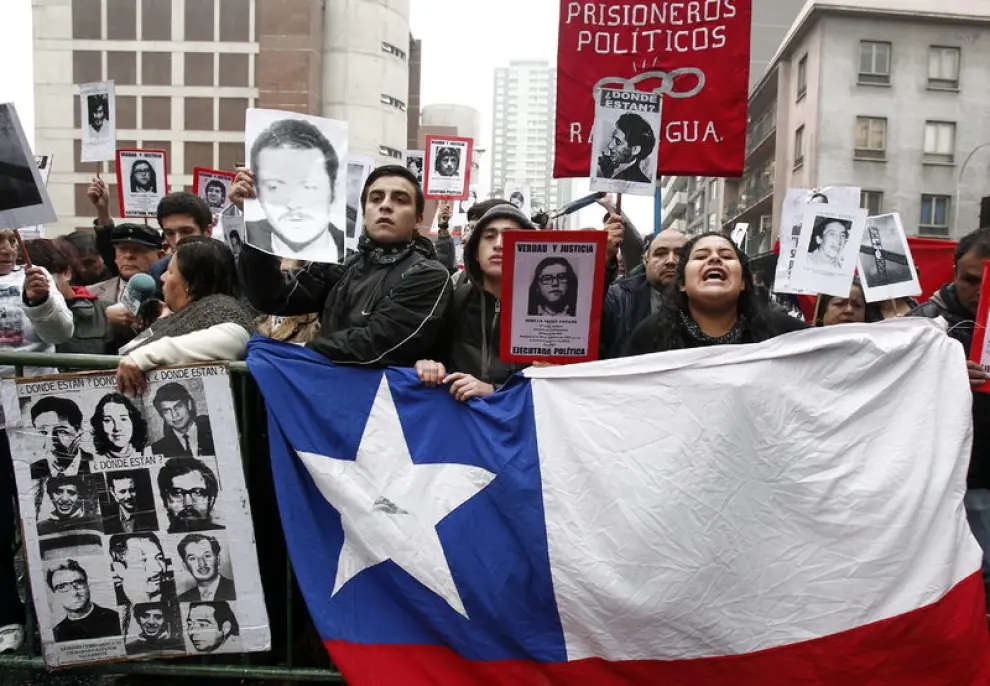 Un homenaje a Pinochet acaba con violentos incidentes