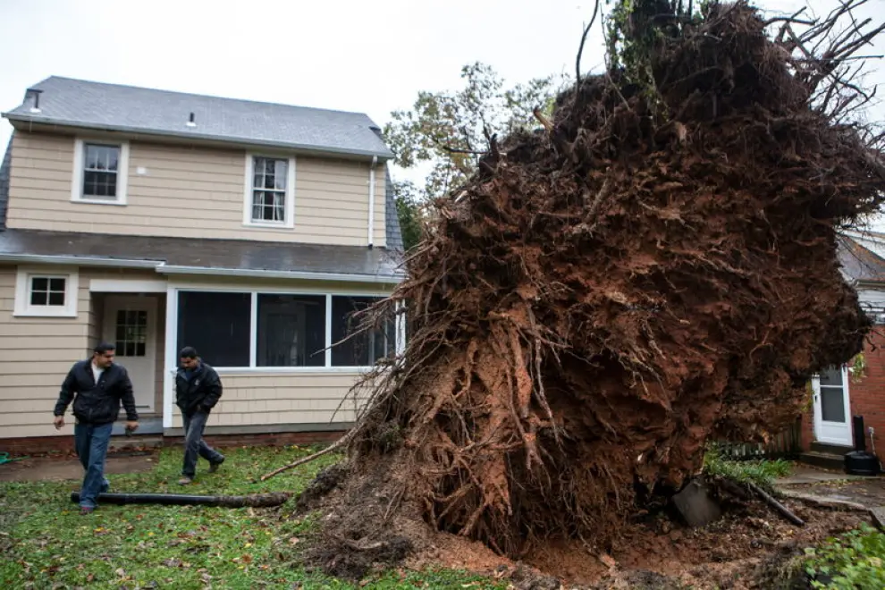 'Sandy' deja al menos 13 muertos, inundaciones récord y apagones en EE. UU.