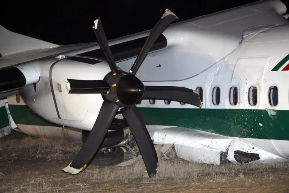 El viento provoca que un avión se salga de la pista en el aeropuerto de Fiumicino en Roma y deja 16 heridos.