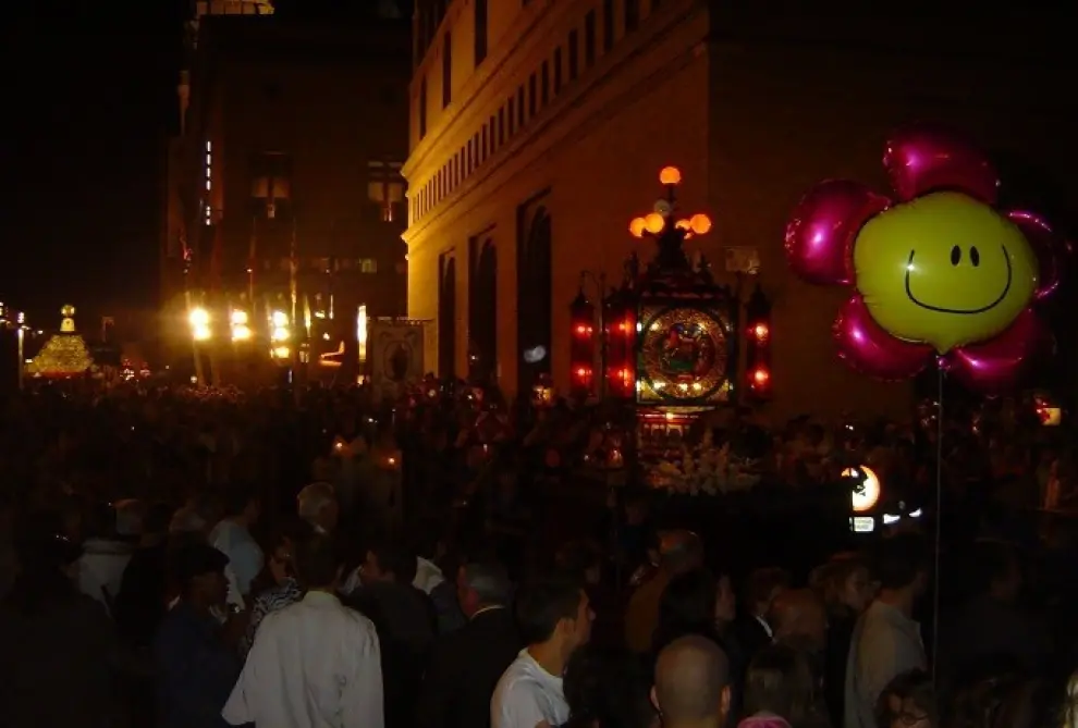 Buscamos la mejor foto de las Fiestas del Pilar 2013. Envíanos la tuya y entra en el sorteo de entradas para el musical de Grease y la Oktoberfest.