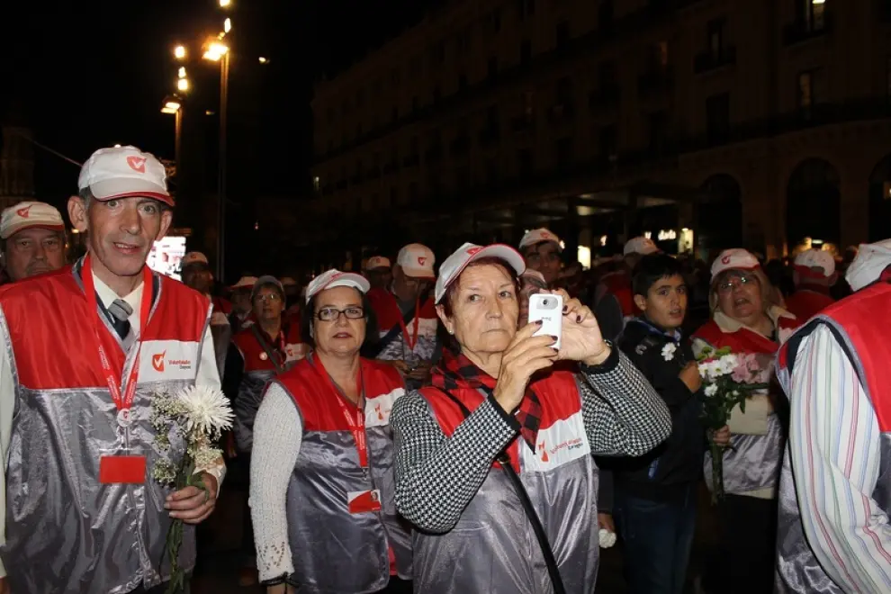 Zaragoza se vuelca un año más con la Ofrenda de Flores a la Virgen del Pilar