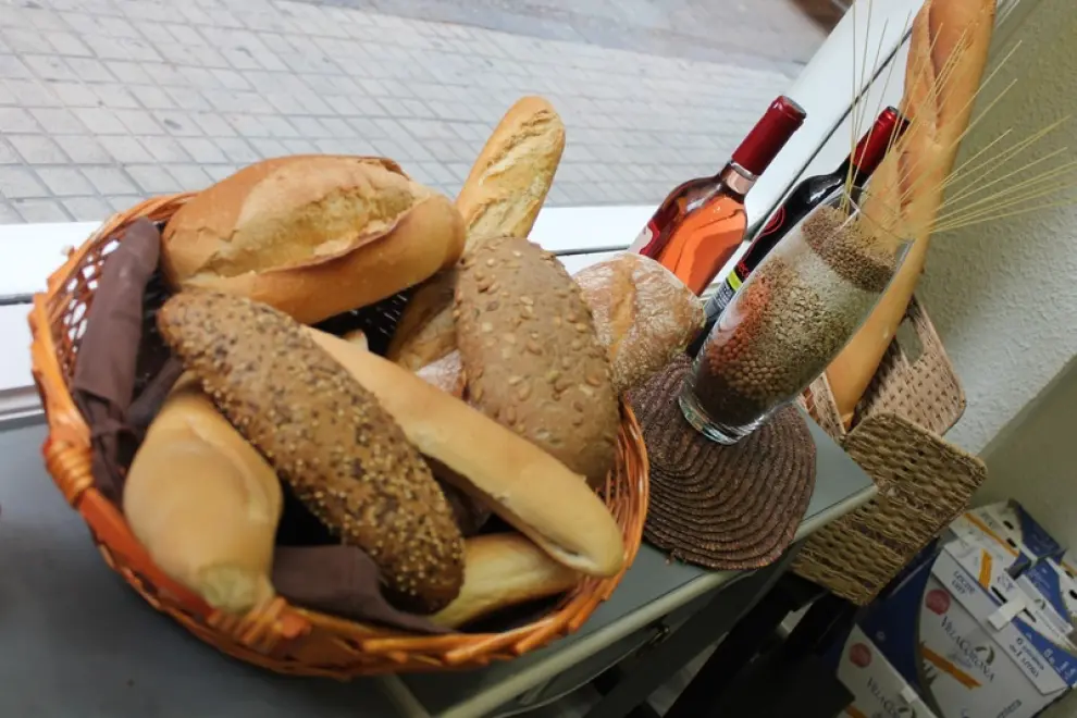 Panes artesanales en El Gourmet del pan, en la calle Ávila de Zaragoza