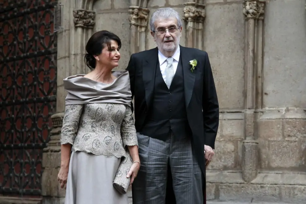 La boda de Pablo Lara y Anna Brufau reúne políticos, empresarios y escritores