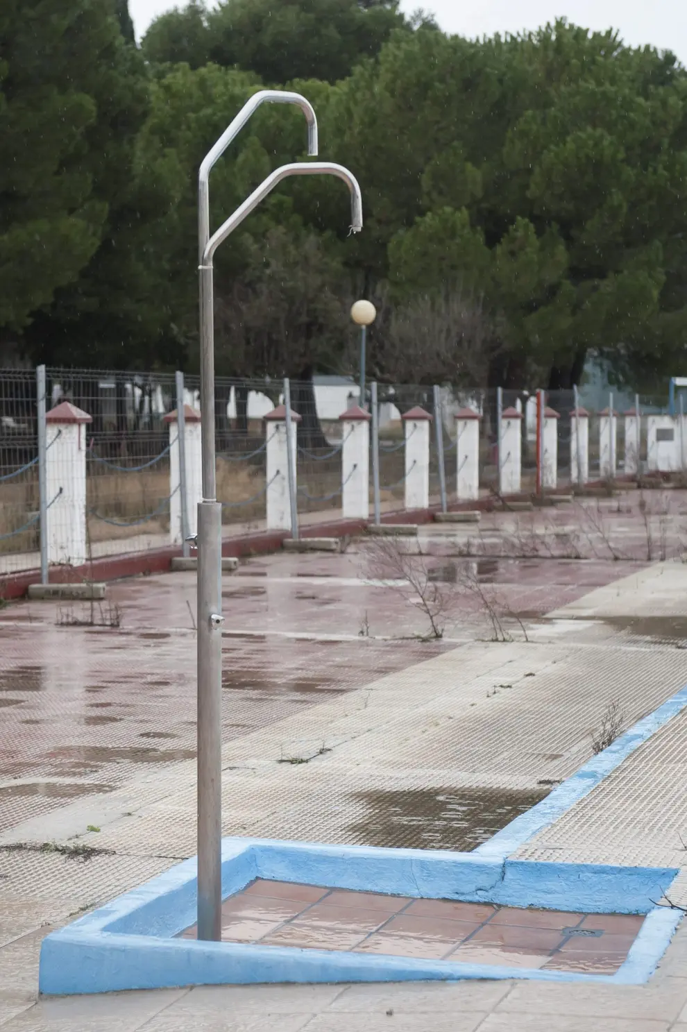 Abandono y vandalismo en el Parque Deportivo Ebro