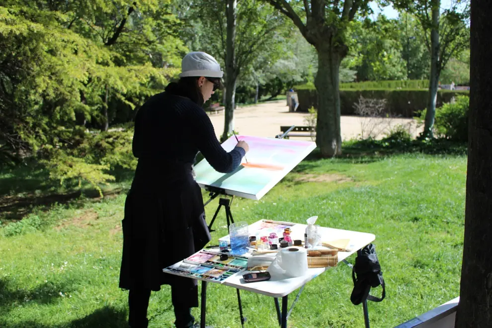 Encuentro de dibujantes y pintores en el parque Delicias