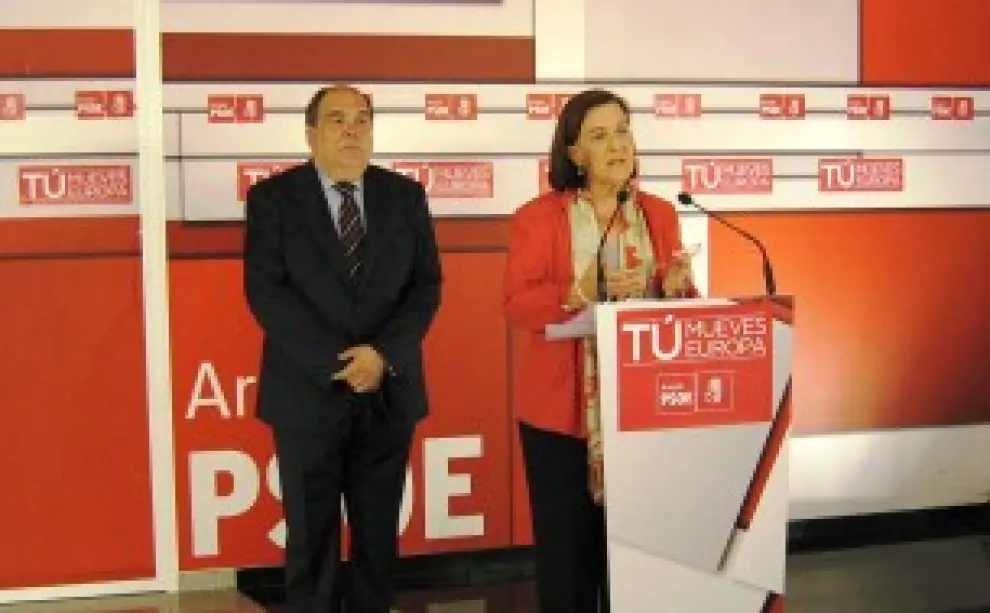 Inés Ayala y Roberto Fernández, durante la presentación de la campaña