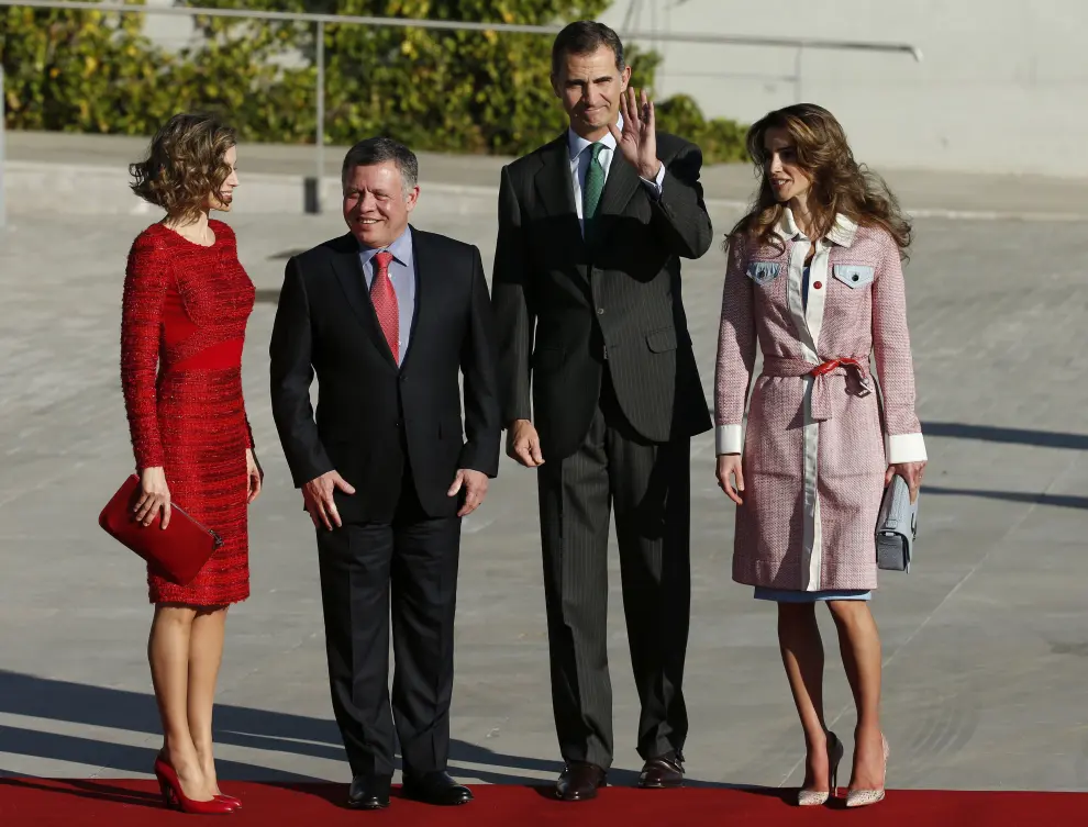 Los Reyes reciben a Abdalá y Rania de Jordania con una bienvenida en Barajas