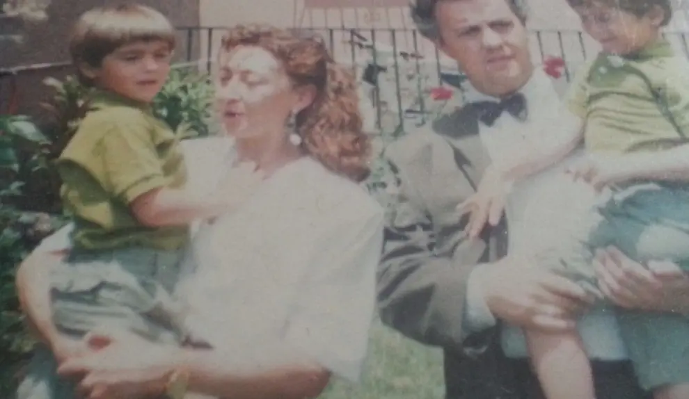 José Luis y Elena con sus hijos