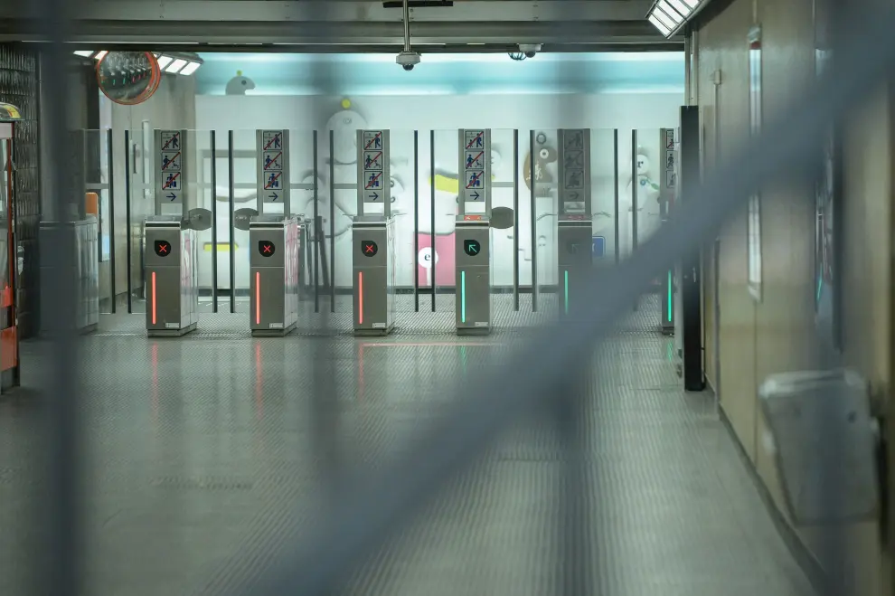 El metro de Bruselas fue ayer cerrado ante el riesgo de cualquier posible atentado.