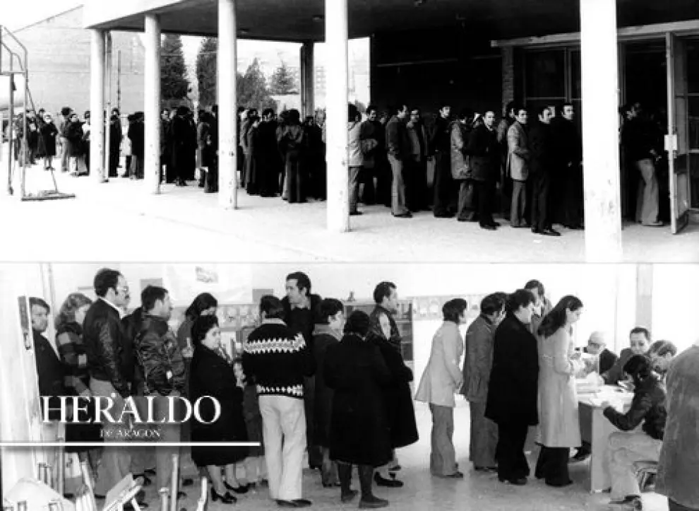 Combo de fotografías que muestra las largas filas que se formaron en los colegios electorales de Zaragoza el 6 de diciembre de 1978, referéndum de la Constitución Española