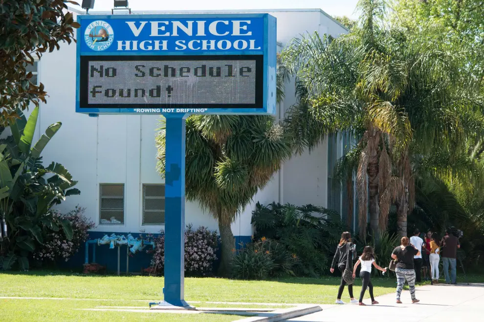 Las escuelas de Los Ángeles cierran por amenaza de bomba