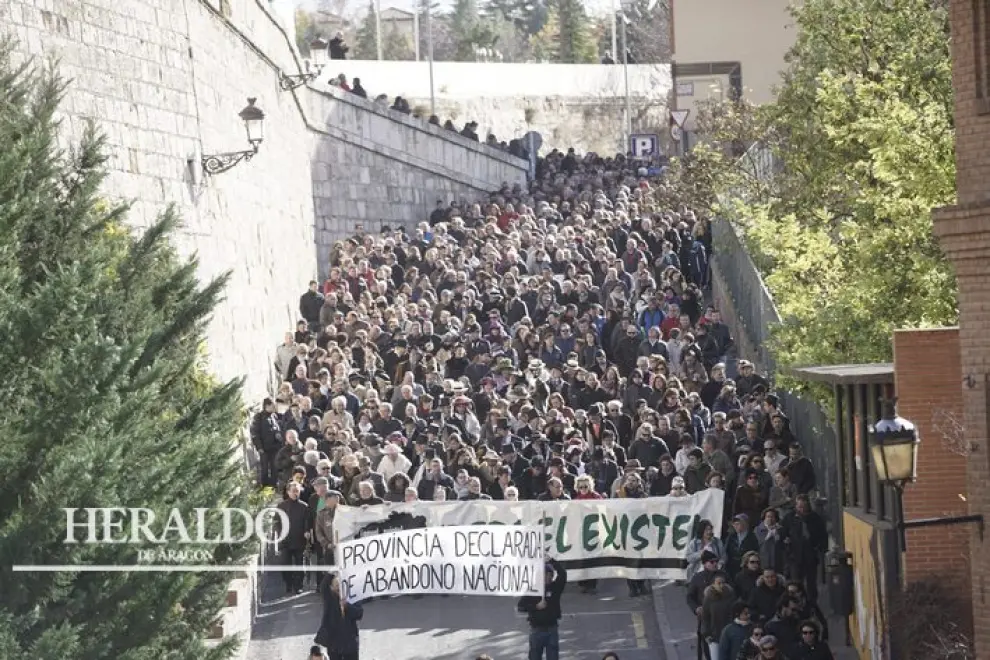 Manifestación el 21 de noviembre en Teruel para reclamar la mejora urgente de la línea de ferrocarril Zaragoza - Teruel - Valencia.