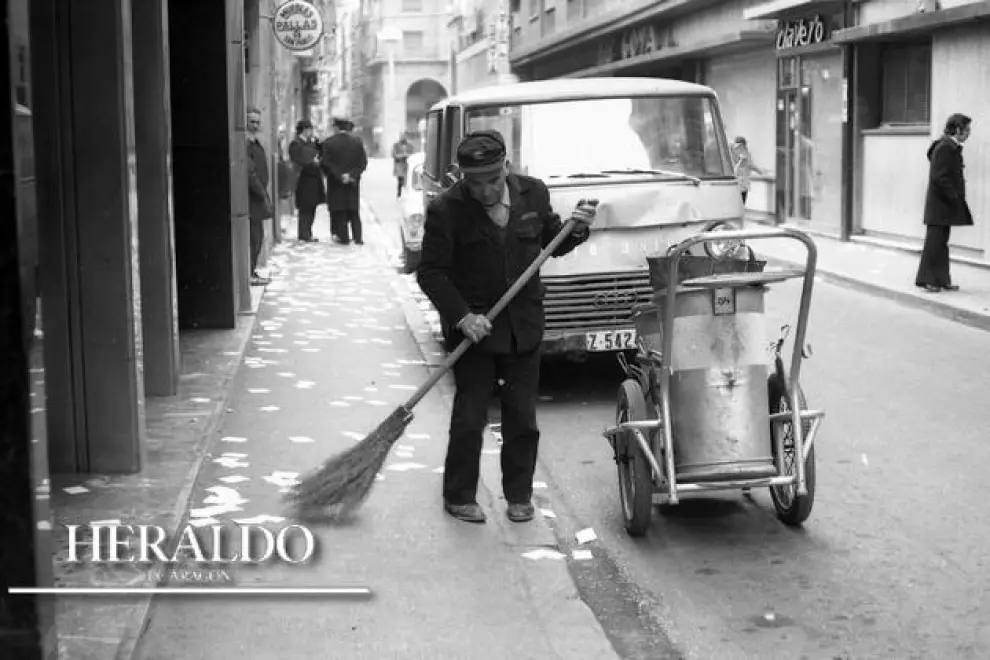La calle Cinco de Marzo de Zaragoza, entonces llamada del Requeté aragonés, en enero de 1974