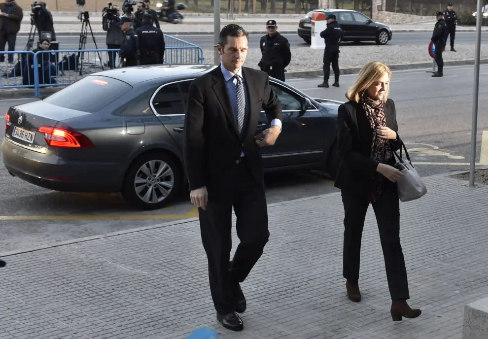 La Infanta Cristina y su esposo, Iñaki Urdangarín, llegan a la Audiencia de Palma, donde ha comenzado el juicio por el Caso Nóos esta mañana