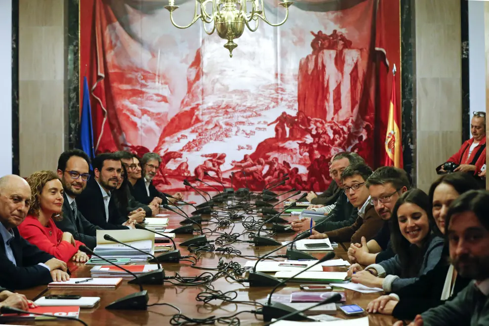 Reunión de PSOE, Podemos, IU y Compromís para un pacto de izquierdas