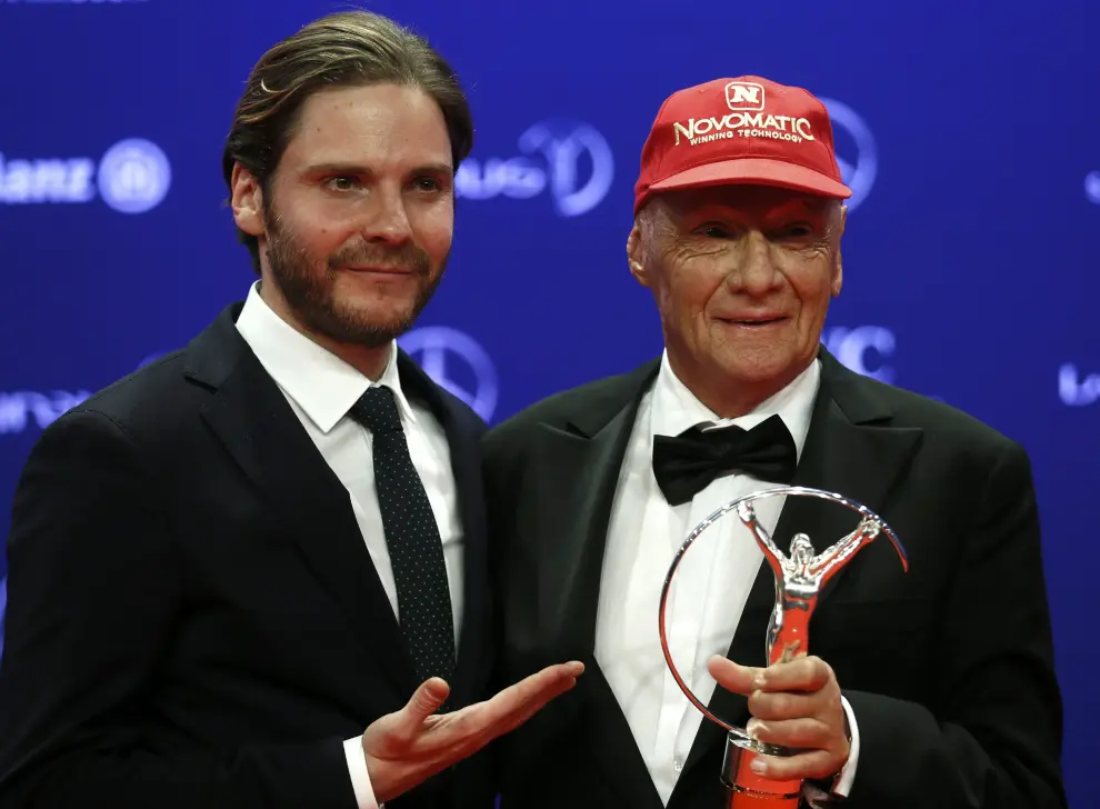 El actor Daniel Bruehl y el expiloto de fórmula 1 Niki Lauda, 'Logro a Toda una Carrera Deportiva'.