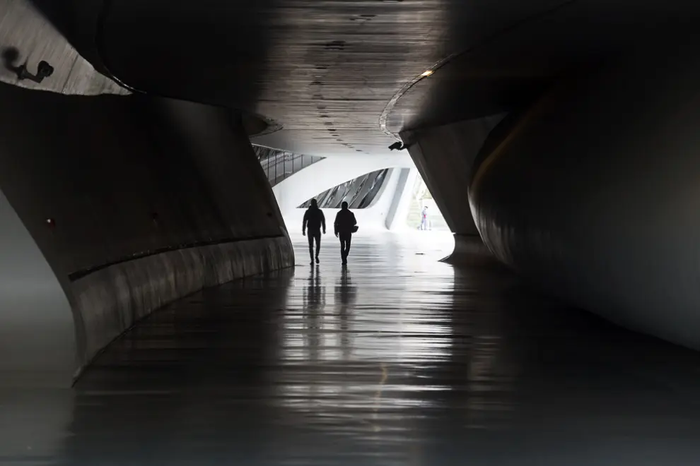Viernes, 6 de mayo de 2016. Hoy y hasta el próximo noviembre se abre el Pabellón Puente para que los visitantes puedan admirar la obra de Zaha Hadid