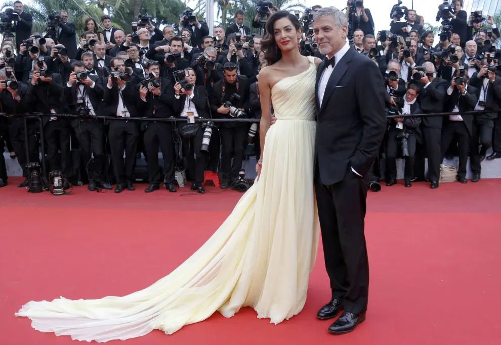 George Clooney y su esposa Amal esperan gemelos.