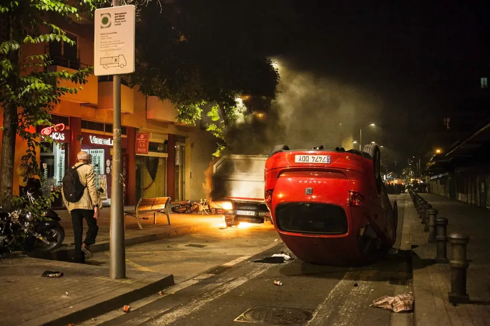 Incidentes tras el desalojo de una casa okupa en Barcelona