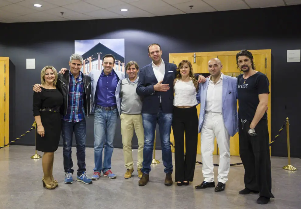 Sara Comín, Juan Aroca, Pedro Llamas, Carlos Sanz, David Marqueta, Nur, Mario Cobretti y Miguel Ángel Berna, momentos antes de empezar el festival.