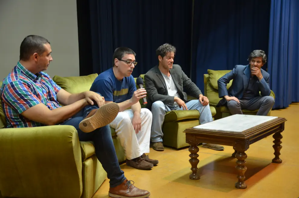 Jorge Henar, Sergio Casado, Jorge Sanz y Mariano Gistaín, durante el coloquio sobre la serie ´Qué fue de Jorge Sanz` en el colegio La Salle. Alejandro Toquero