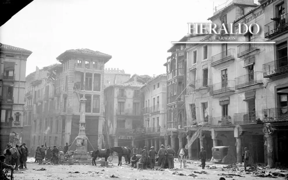 Toma de Teruel por las tropas de Franco. El 22 de febrero de 1938, Teruel quedó finalmente en manos del ejército franquista, tras uno de los combates más cruentos de la guerra civil.