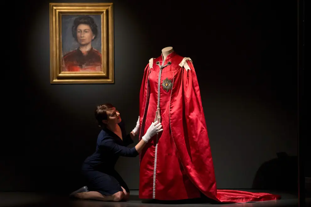 ?Isabel II, 90 años de moda en el palacio de Buckingham