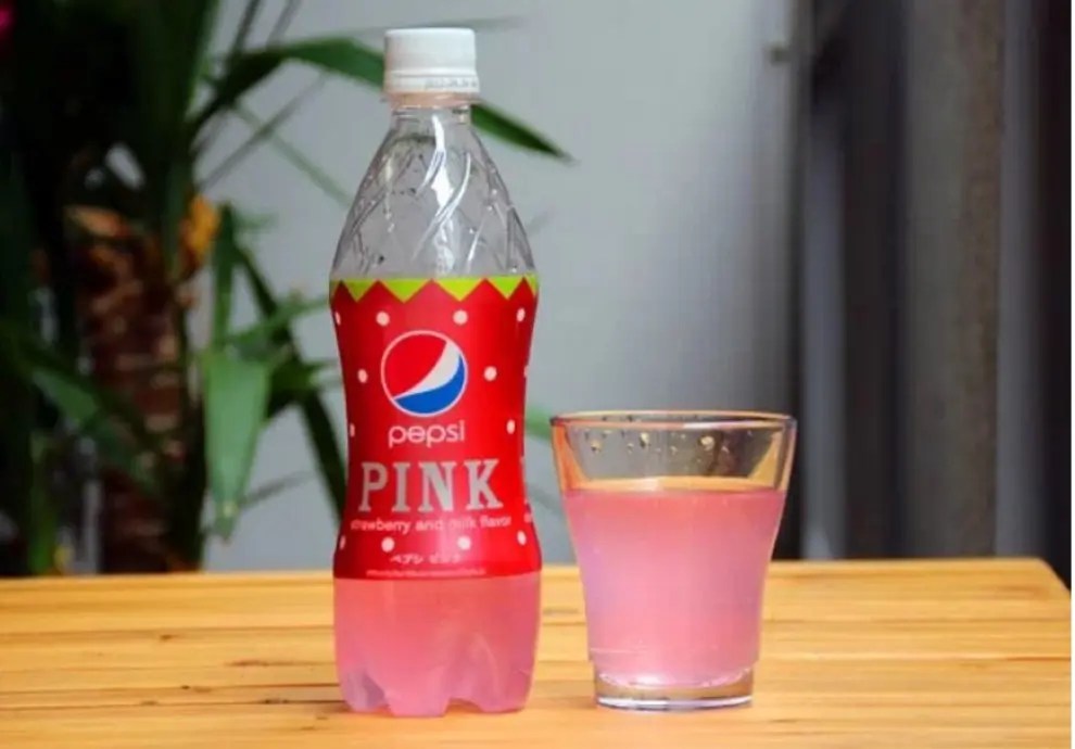 Pepsi Pink, con sabor a fresas y leche.